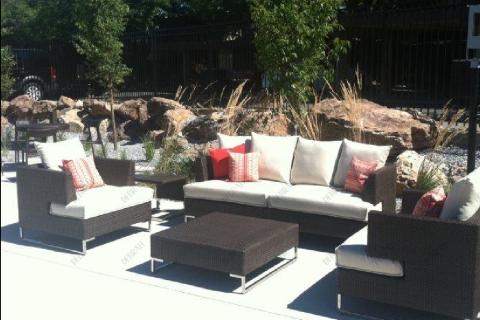 領(lǐng)導(dǎo)簡(jiǎn)介